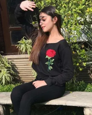 BLACK EMBROIDERY FLOWER PATCHES CROPPED SWEATSHIRT FOR womens 337