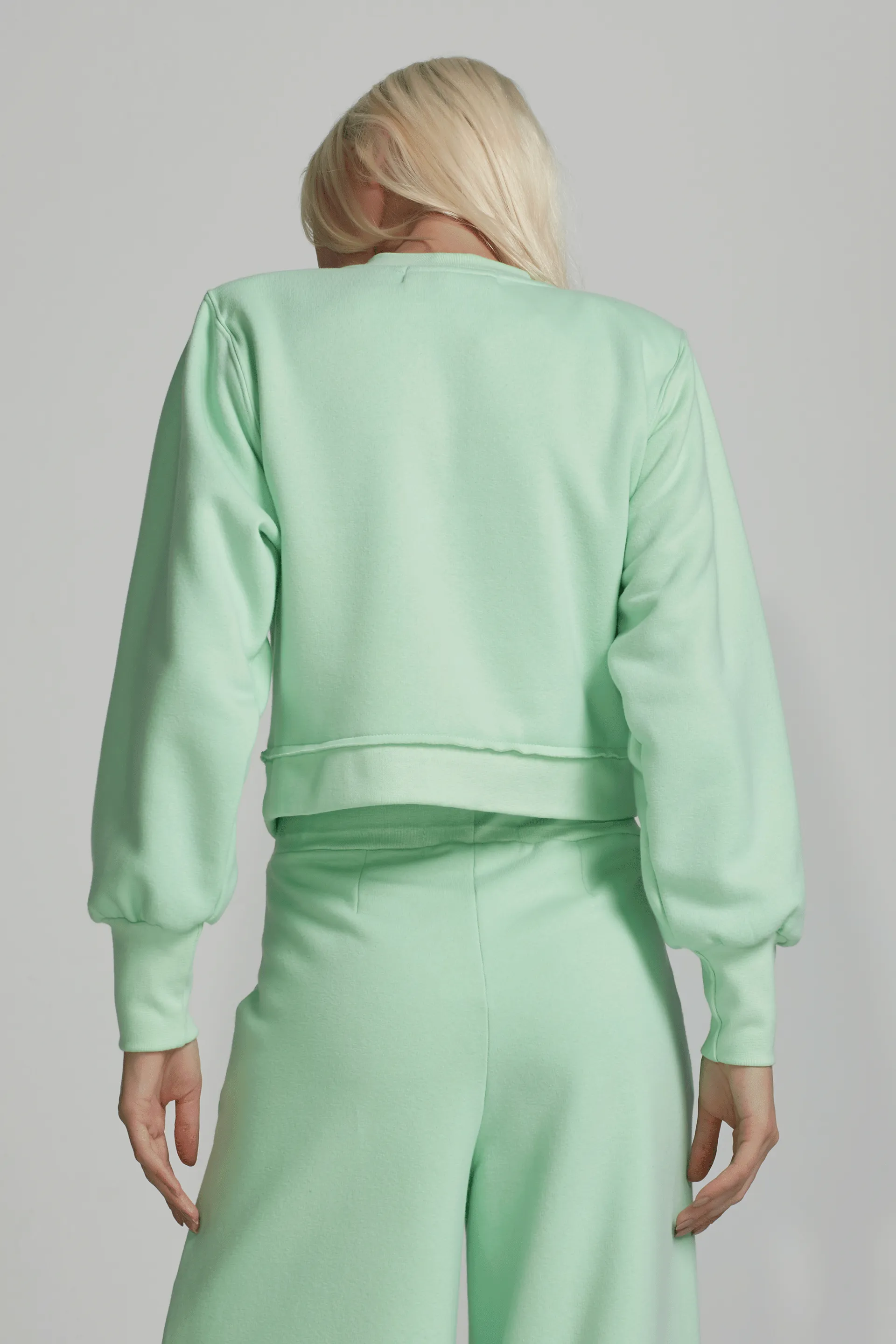 BLUSA GOLA ALTA MENTA