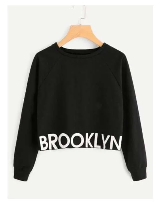 Brooklen Cropped Printed Black Sweatshirt For women