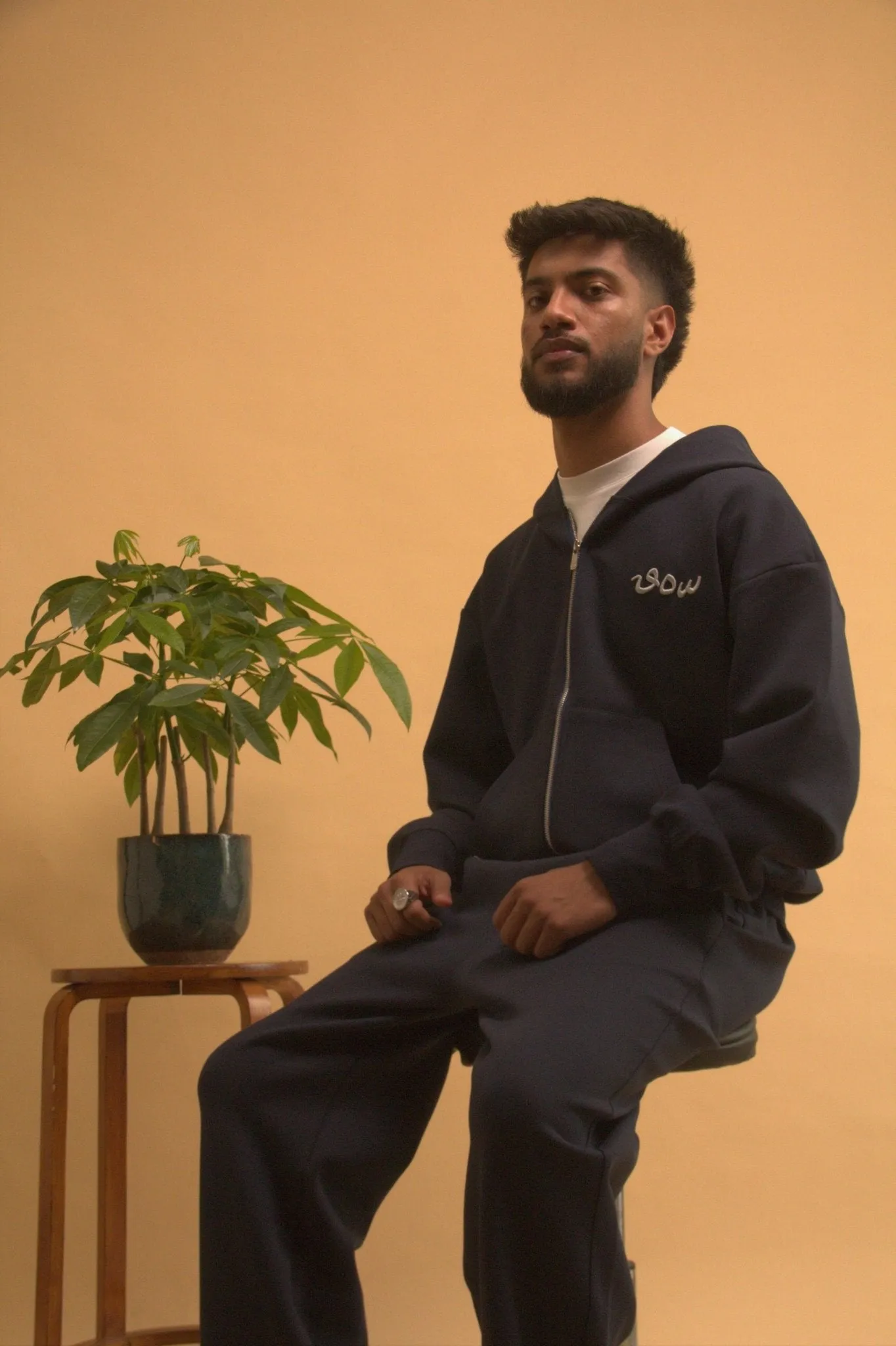 CHARRED NAVY COMFORT HOODIE