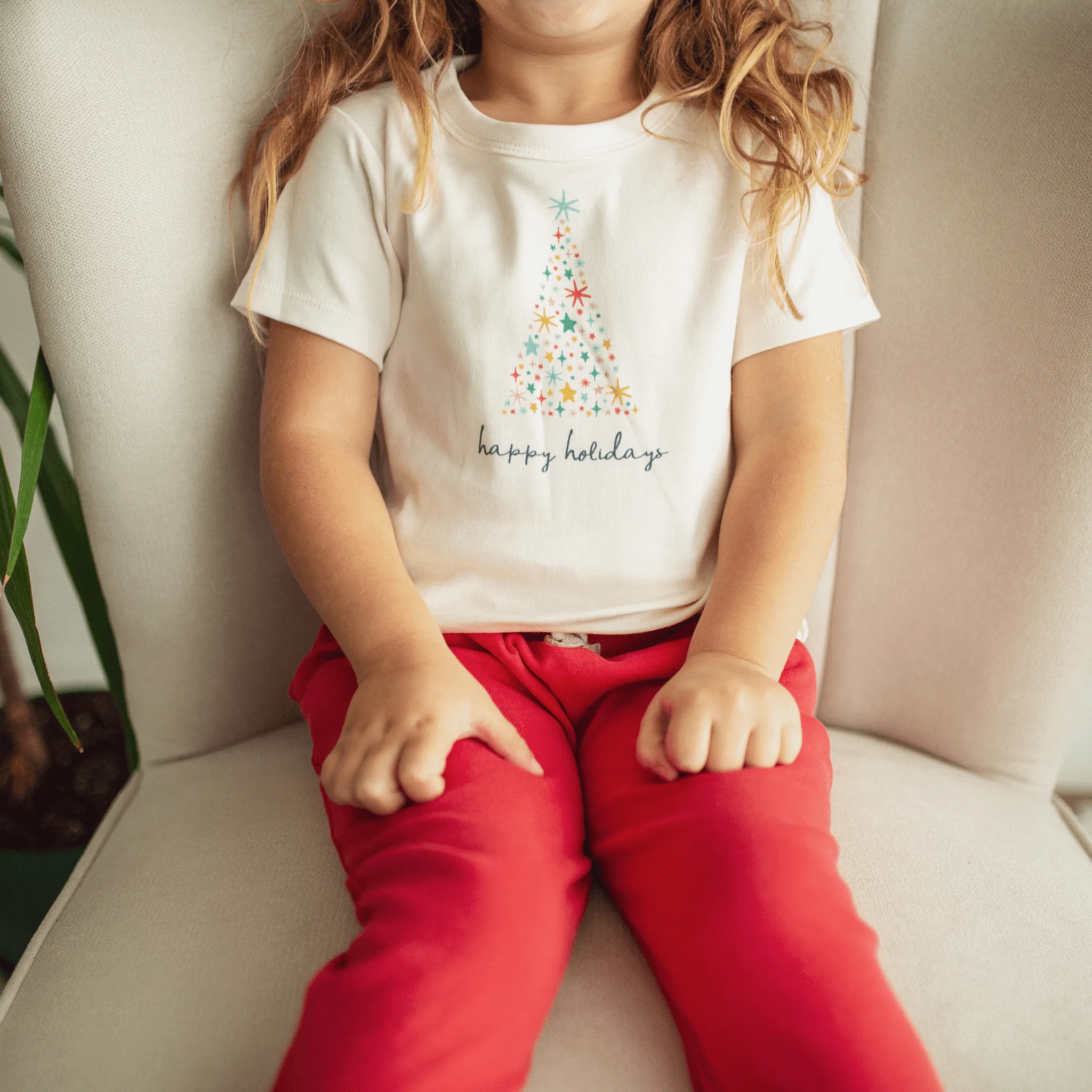 Finn   Emma - Graphic Tee - Happy Holidays Tree