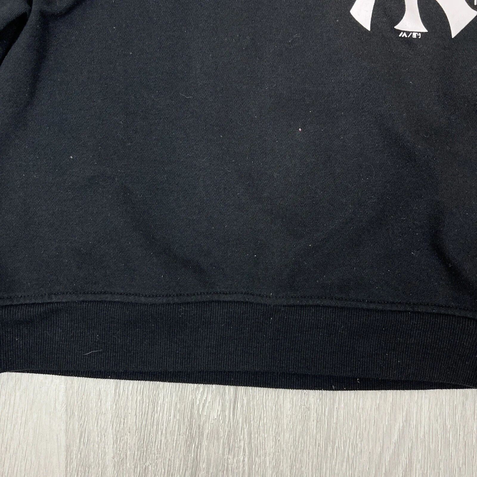 Majestic Womens Black New York Yankees MLB Cropped Pullover Hoodies Size XS