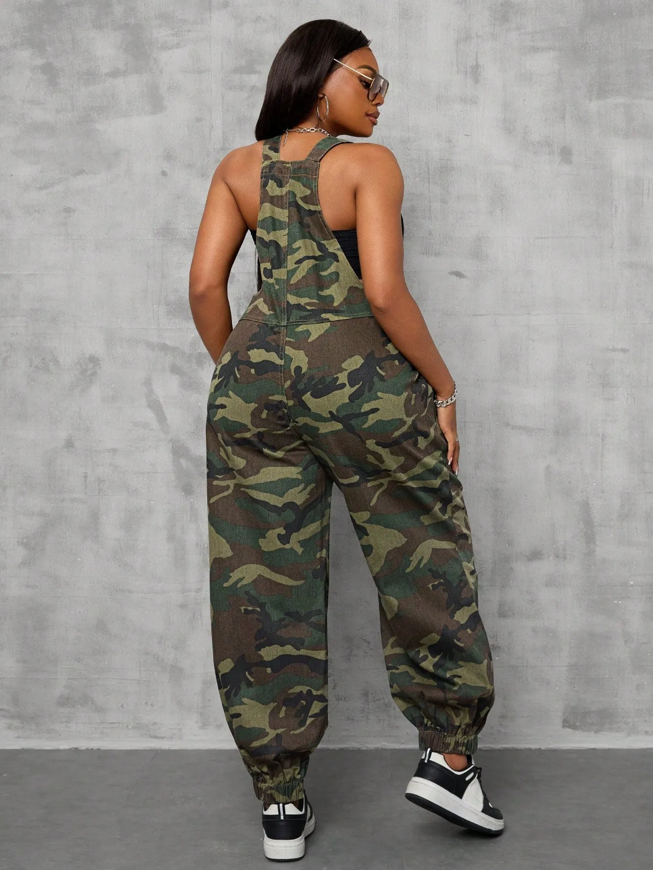 Pocketed Adjustable Strap Casual Denim Overalls