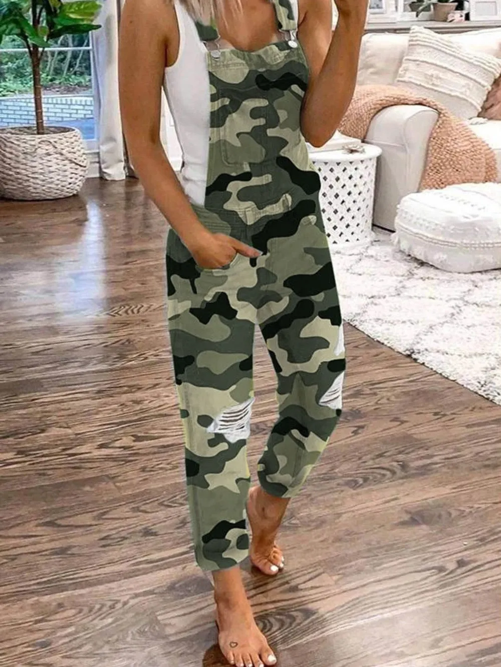 Ripped overalls-D140 | Inspanda
