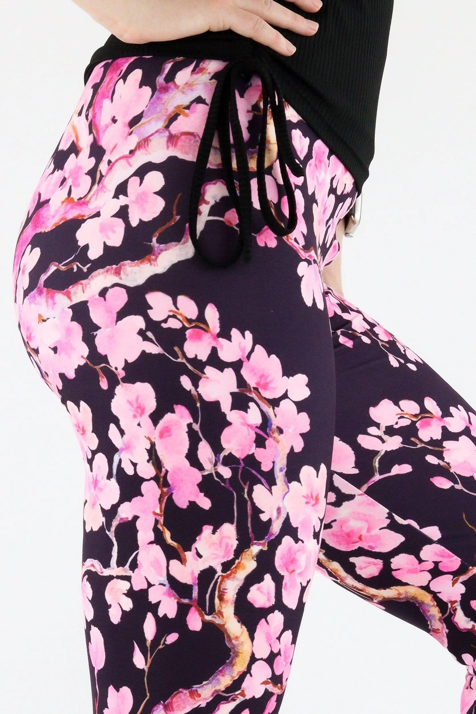 Watercolour Cherry Blossom - Casual Capri Leggings