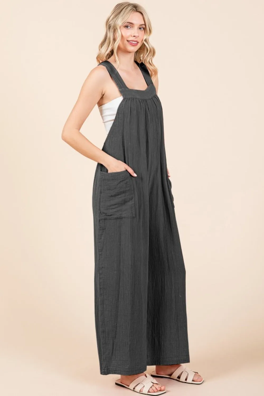Women's Culture Code Cotton Pocketed Sleeveless Wide Leg Overalls